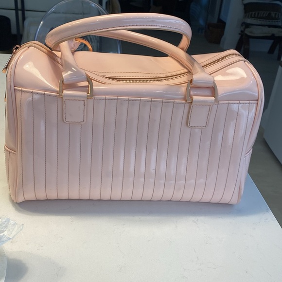 Pretty in pink purse doc bag style - Picture 2 of 5